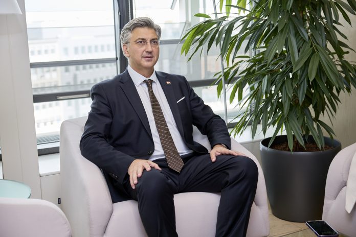 Andrej Plenković — European Commission Andrej Plenković tijekom posjeta Europskoj komisiji